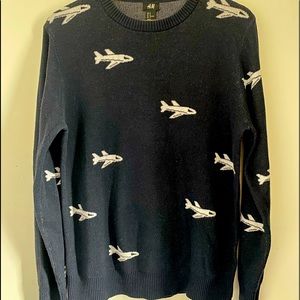H&M Men’s Navy Blue Airplane Sweater Medium